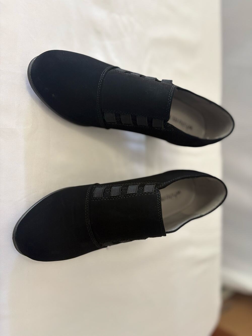 White Mountain Nina Black Faux Suede Elastic Shootie Block Heel Pump Womens 7.5M